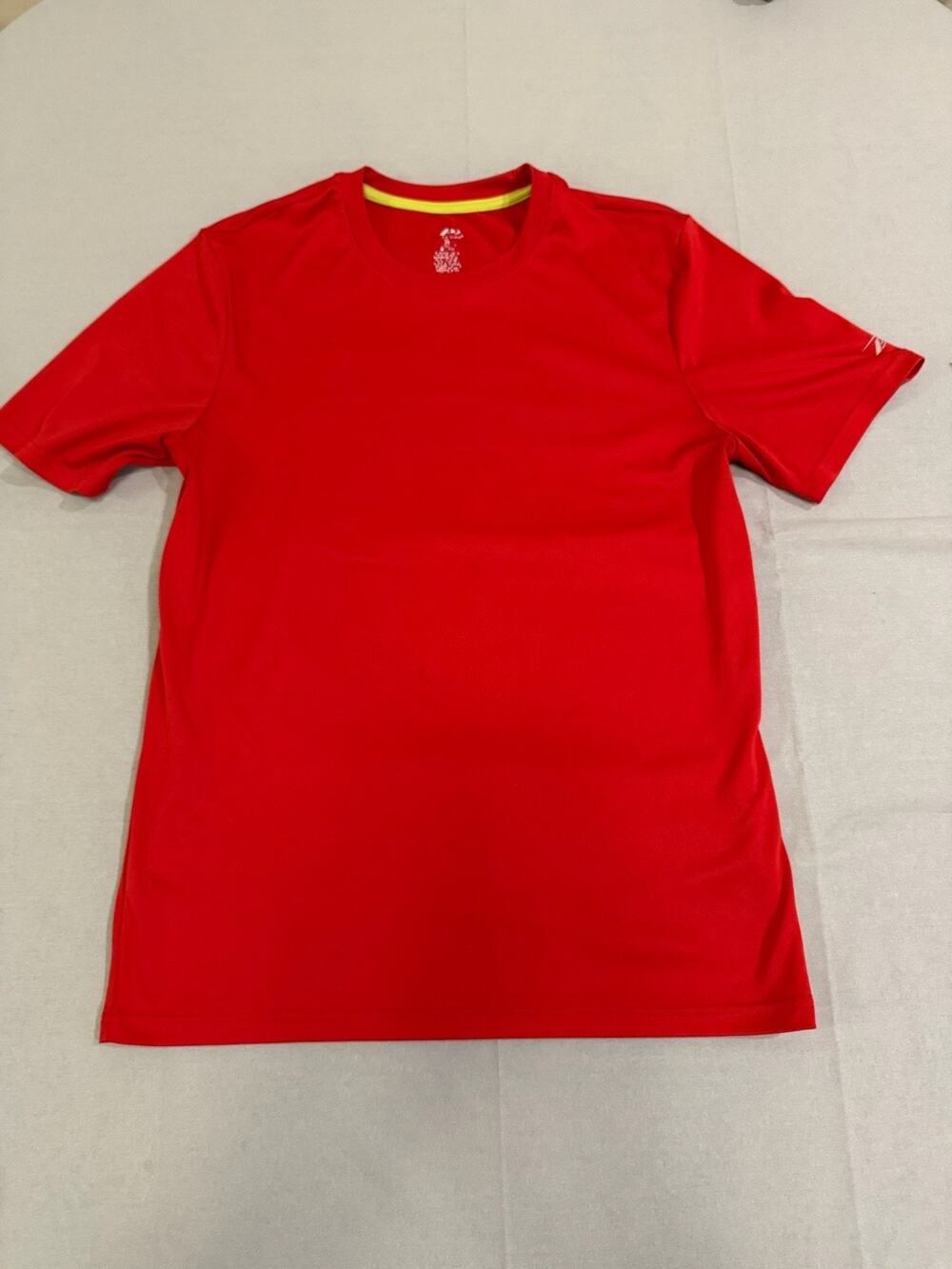 Pro Player Mens Medium Red Performance Athletic Workout T Shirt 100% Polyester